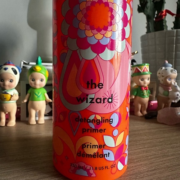 Amika- The Wizard Detangling Primer - Picture 3 of 3